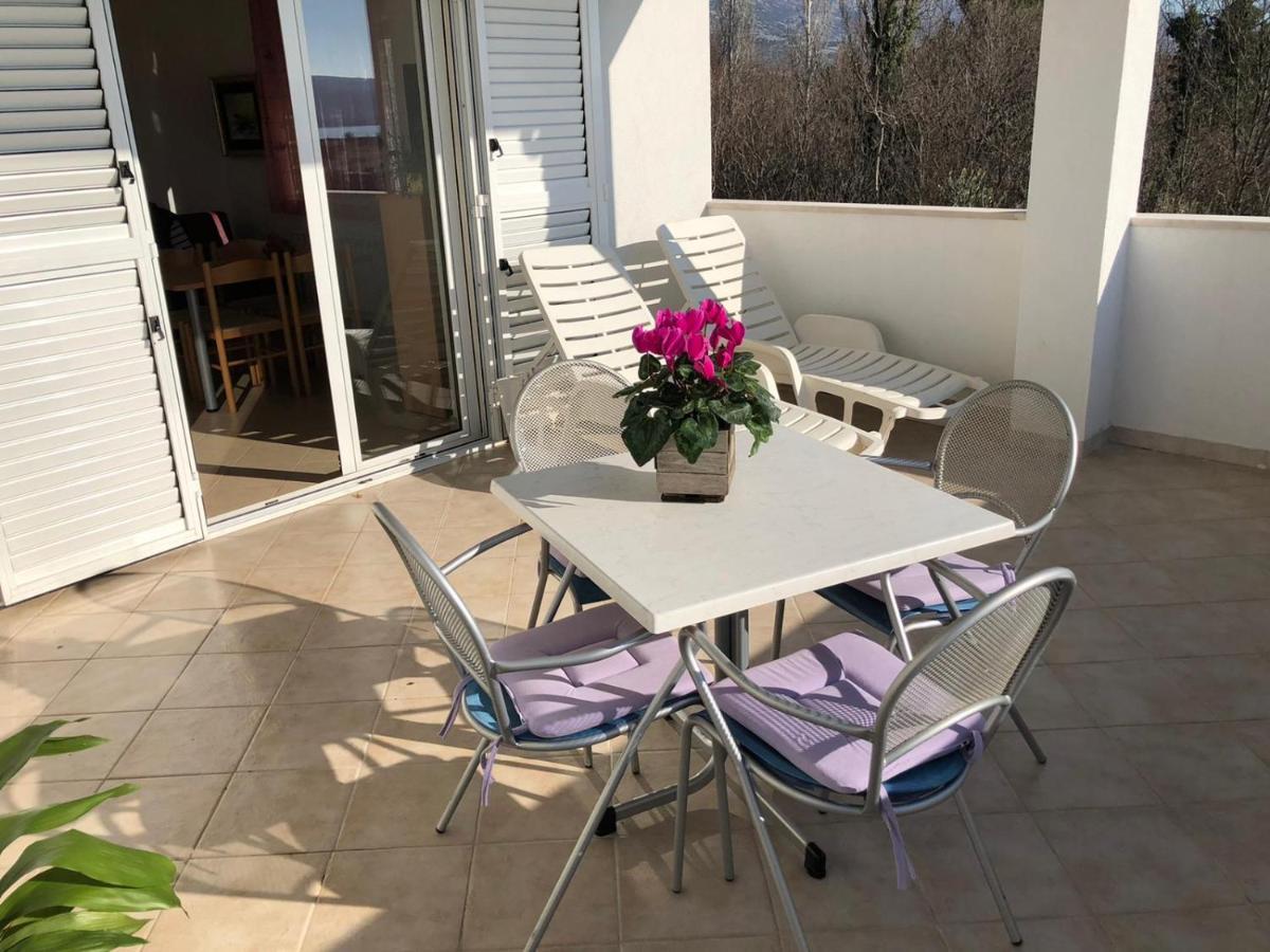Apartments Punta Селине Экстерьер фото